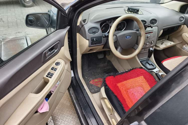 Used Ford Focus 2009 Hatchback 1.8L Automatic Fashion Edition