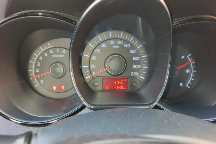 Used Kia K2 2015 Sedan 1.4L MT GLS