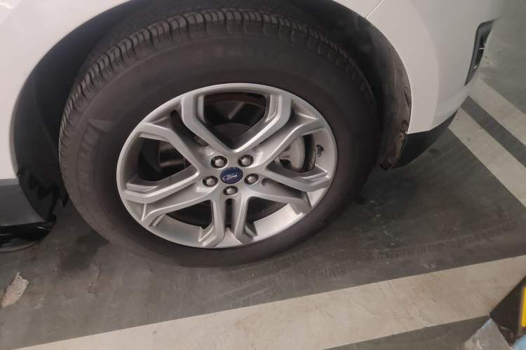 Used Ford Edge 2018 EcoBoost 245 Two-Wheel-Drive Titanium 7-Seater China V Standard
