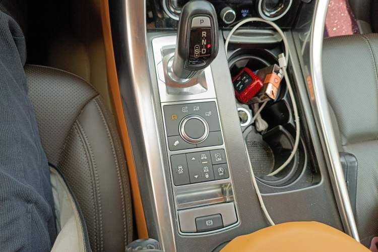 Used Land Rover Range Sport 2016 3.0 SC V6 HSE DYNAMIC Gear Lever