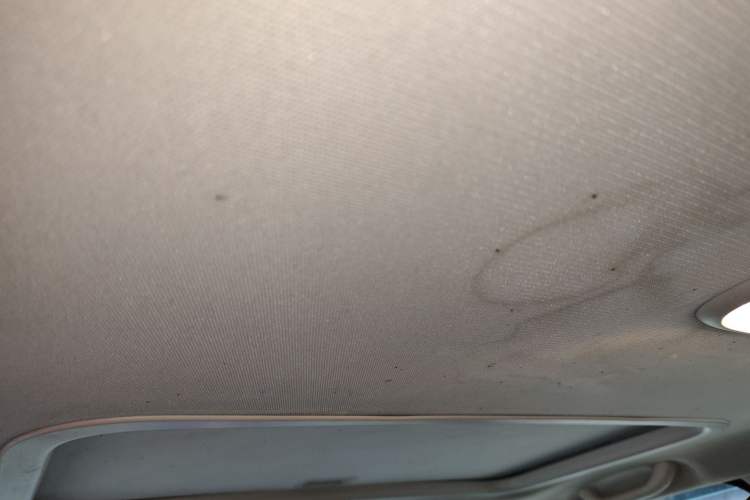 Used Jeep Compass 2013 2.0L two-wheel drive sport version
