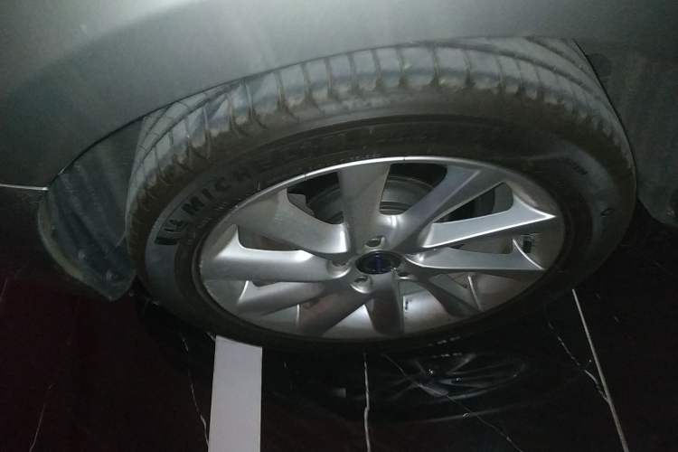 Used Volvo V60 2015 T5 Zhiyi Edition
