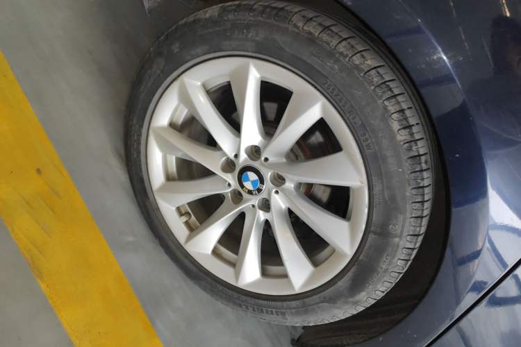 Used BMW 3 Series GT 2018 320i Sport Edition Right Rear Wheel Hub