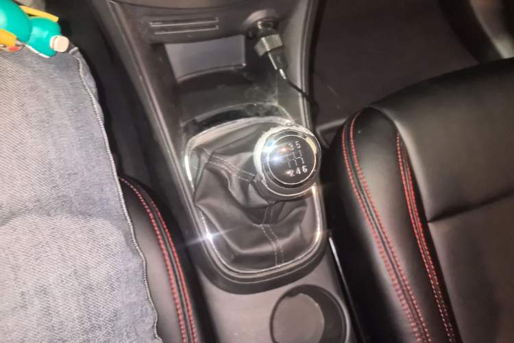 Used Chevrolet Trax 2016 1.4T Manual Two-Wheel Drive Comfort Version with Sunroof