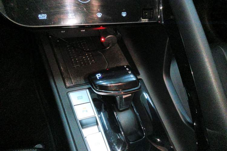 Used Hyundai Elantra 2022 1.5L CVT LUX Prestige Edition