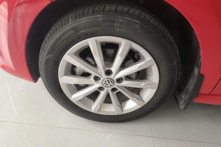 Used Volkswagen Polo 2014 1.6L Automatic Luxury Edition
