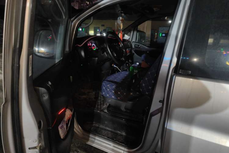 Used JAC Group Refine 2015 2.0L Shuttle Gasoline Long-Wheelbase Comfort Version HFC4GA3-3D
