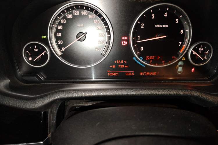 Used BMW X4 2016 xDrive20i M Sport Edition Odometer Close Up