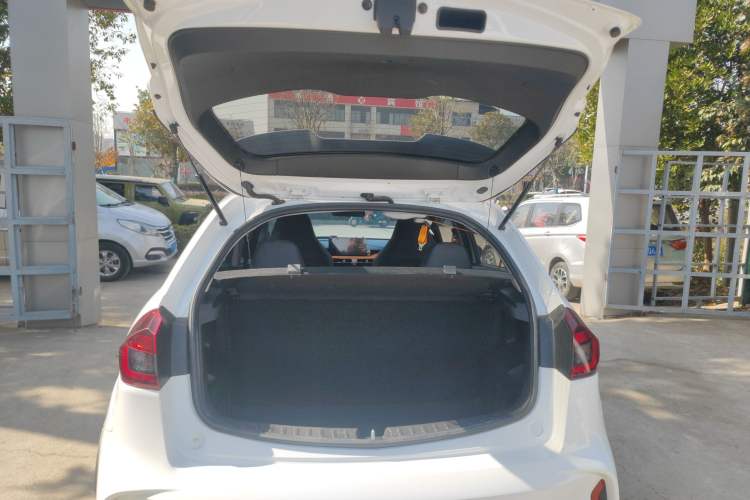 Used Livan X3 PRO 2022 1.5L CVT Xiao Sa
