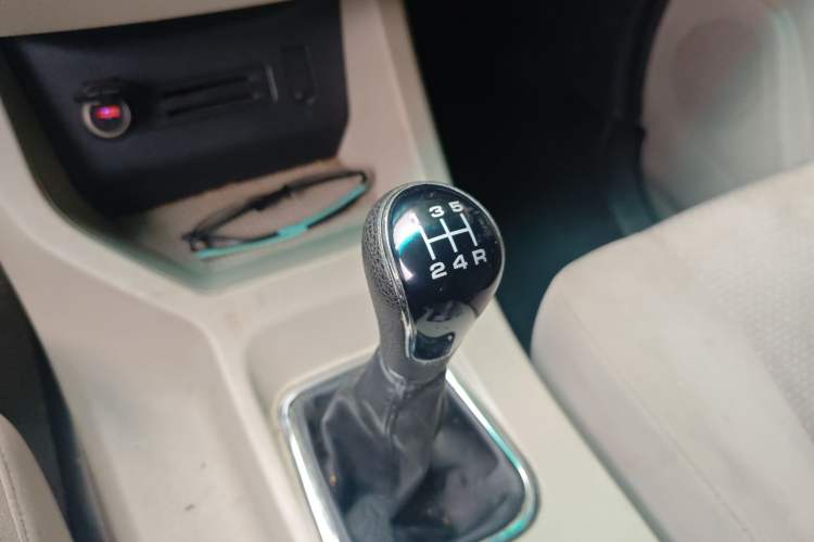 Used FORTHING Lingzhi 2019 V3 1.6L 2-Seat Standard Model China VI