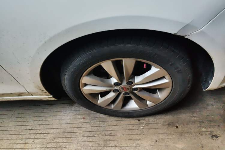 Used Roewe 360 2015 1.5L Automatic Luxury Edition
