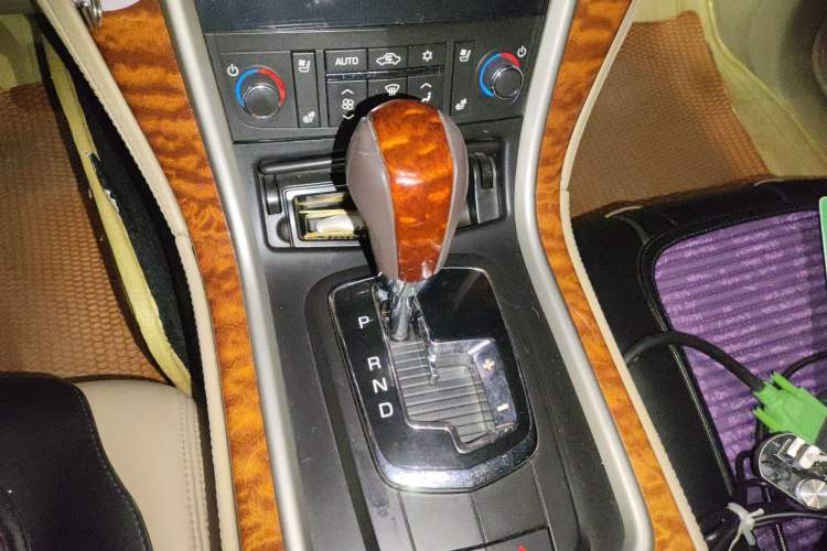 Used Cadillac SLS Seville 2010 3.0L Luxury Model
