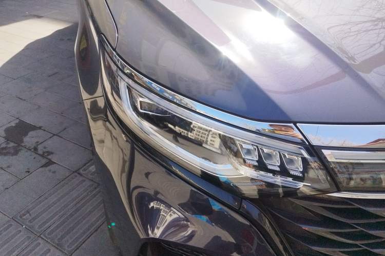 Used Roewe iMAX8 2021 400TGI Supreme Series Prestige Edition