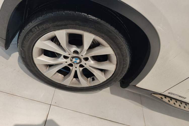 Used BMW X1 2014 sDrive18i Fashion Model Exterior 4