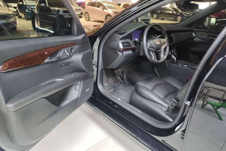 Used Cadillac CT6 2022 28T Fashion Edition
