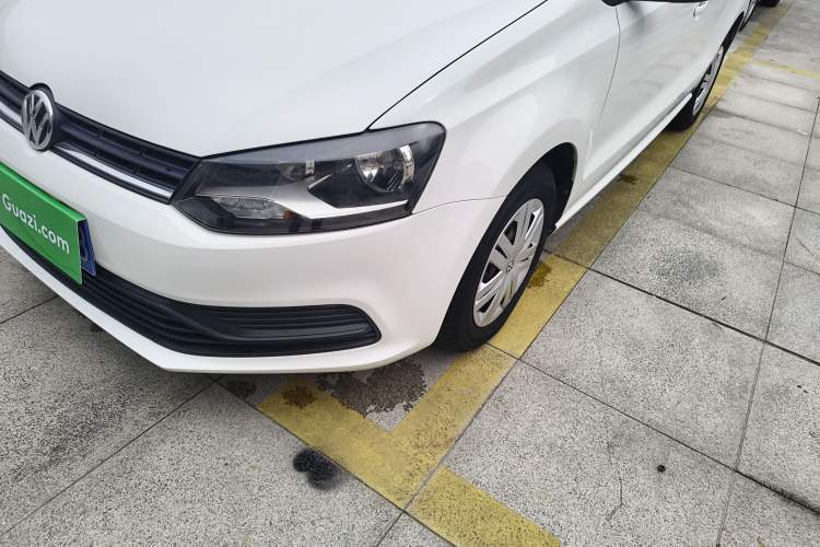 Used Volkswagen Polo 2016 1.4L Automatic Trendy Model Left Front Headlight