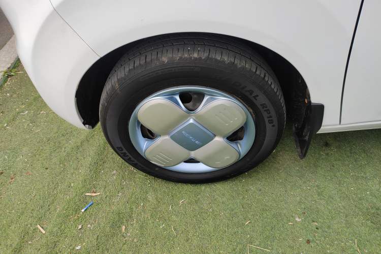 Used Geely Galaxy Panda 2023 Panda Mini 200km Endurance Bear Left Front Wheel Hub