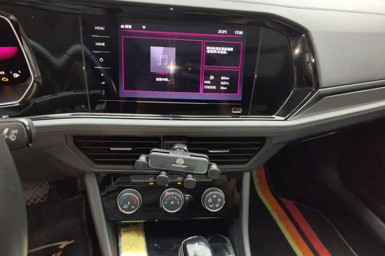 Used Volkswagen Sagitar 2021 280TSI DSG Excellence Edition Audio And AC Panel