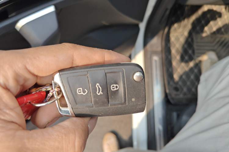 Used Volkswagen Tayron 2020 330TSI Two-Wheel Drive Luxury Smart Connectivity Version Vehicle Key