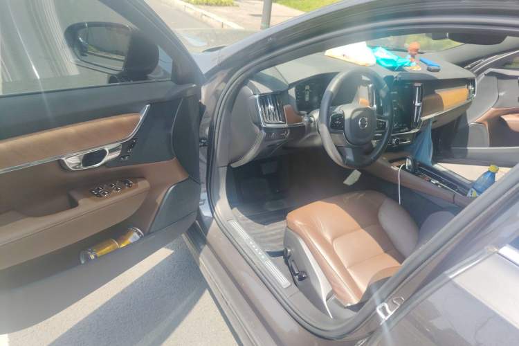 Used Volvo S90 2021 B5 Zhiyi Luxury Edition
