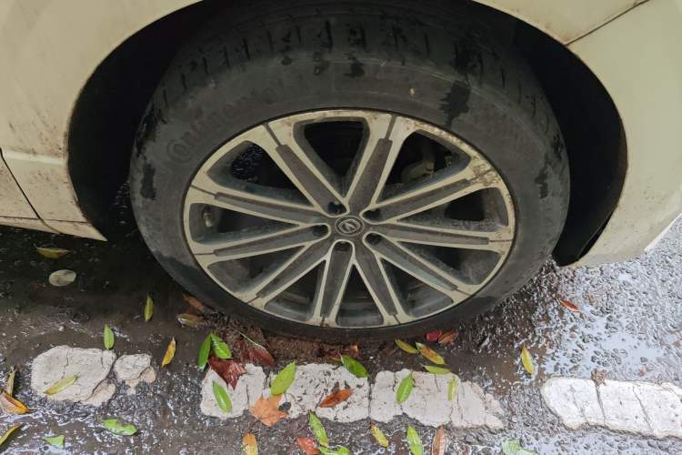 Used CHANGAN UNI-K 2021 2.0T Prestige Edition Right Front Wheel Hub