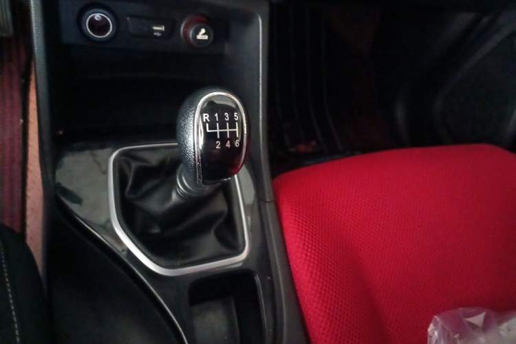 Used Baojun 730 2021 1.5L Manual Fashion Version 7 Seats

