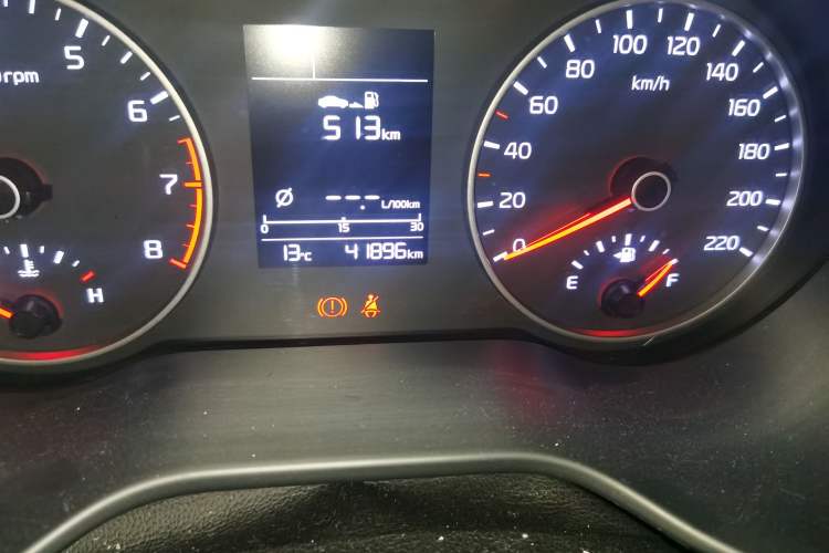 Used Kia K2 2017 Sedan 1.4L Manual Transmission 15th Anniversary Special Edition GLS Odometer Close Up