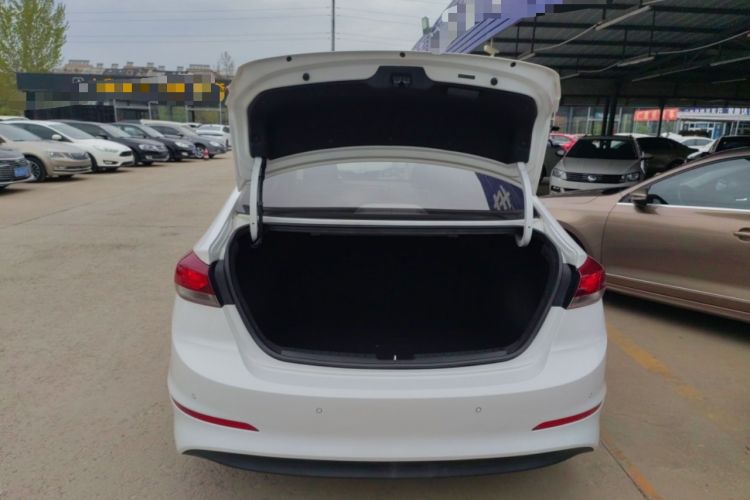 Used Hyundai Elantra (6th Generation / Lingdong) 2016 1.6L Automatic ZhiXuan – Elite Version Trunk