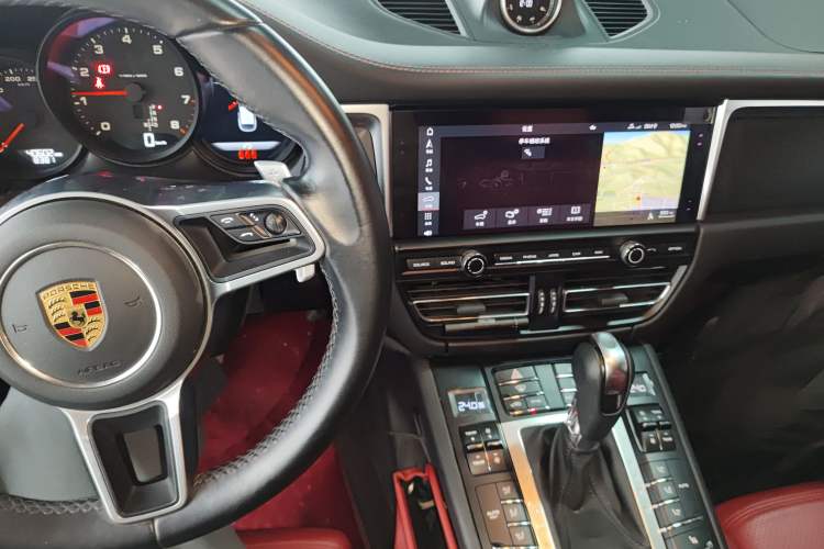 Used Porsche Macan 2021 Macan 2.0T
