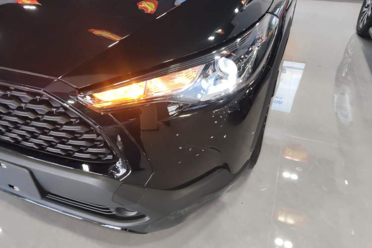 Used Toyota Corolla Cross 2024 2.0L Smart Electric Hybrid Dual-Engine Pioneer Edition