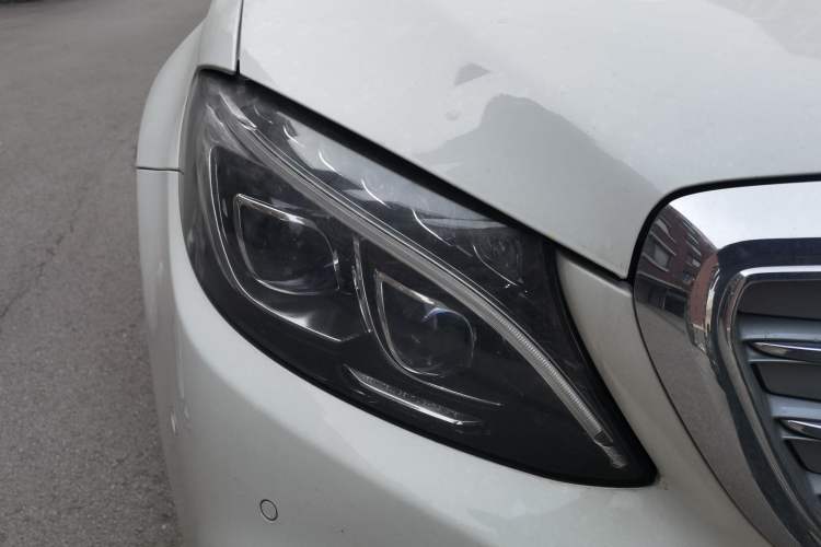 Used Mercedes-Benz C-Class 2015 C 260 L