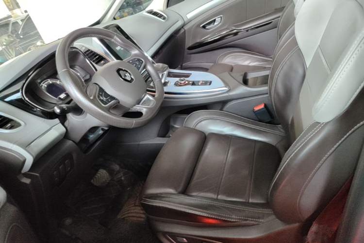 Used Renault Espace Classic 2018 TCe 300 Yason Paris Edition
