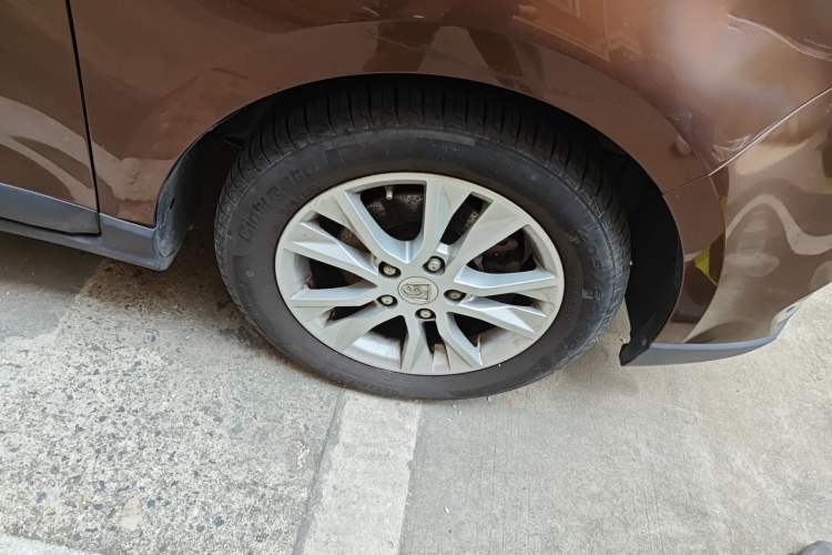 Used Baojun 730 2016 1.5T Manual Comfort Version 7 Seats