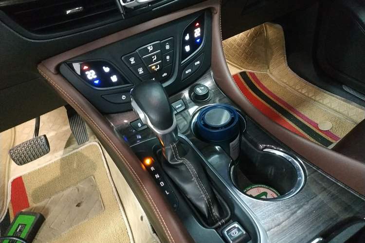 Used Buick Envision 2017 28T Four-Wheel Drive Luxury Model
