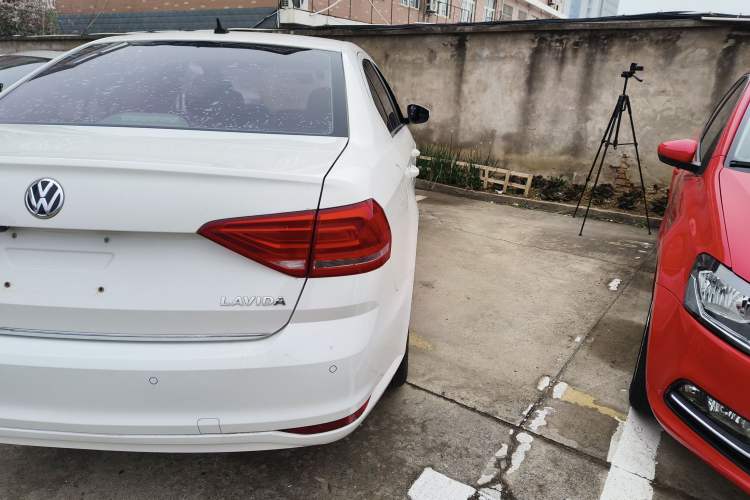 Used Volkswagen Lavida 2018 Classic 1.5L Automatic Comfort Edition China VI Standard