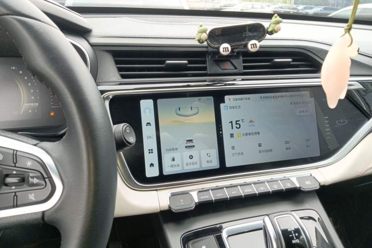 Used Geely Auto Emgrand X7 Sport 2022 Boyue X 1.8TD DCT Smart Model Audio And AC Panel