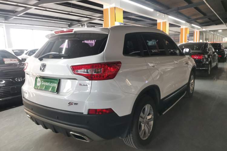 Used CHANGAN CS75 2017 Shangkui Edition 1.5T Automatic Fengxiang Model
