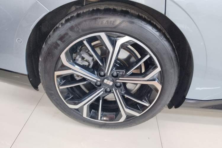 Used Geely Galaxy E8 2025 700 km Long-Range Intelligent Driving Version
