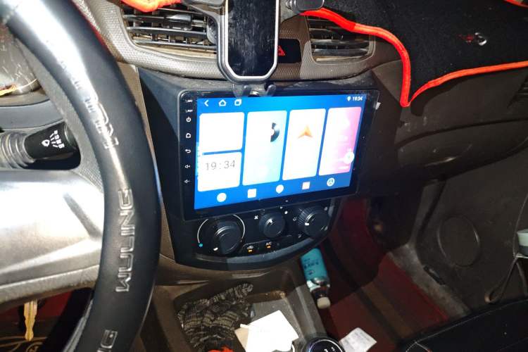 Used Wuling Hongguang 2014 1.5L Base Version Audio And AC Panel