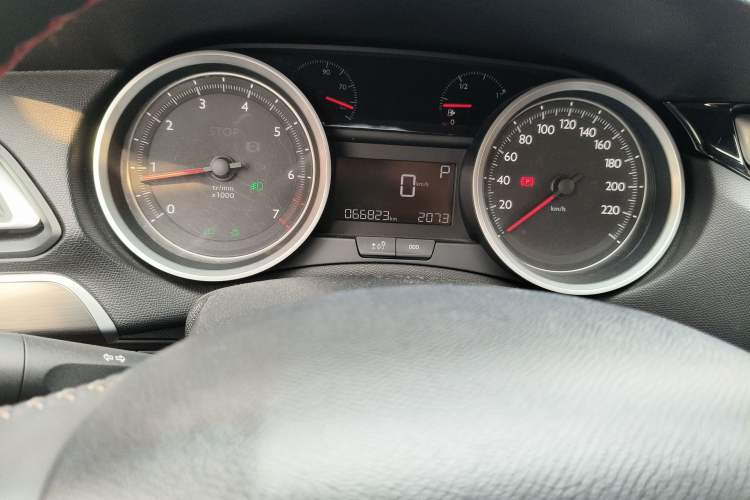 Used Peugeot 408 2015 1.2T Automatic Luxury Edition Instrument Cluster