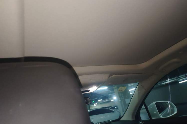 Used Cadillac XT5 2018 25T Luxury Model
