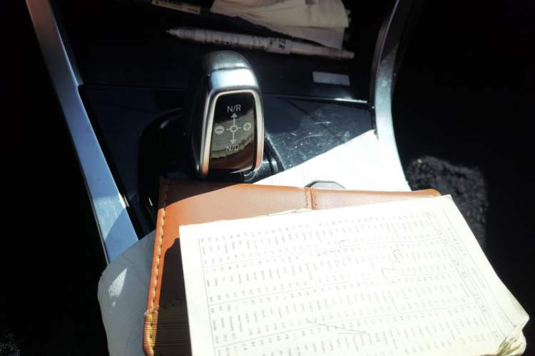 Used Lynk & Co 01 2019 2.0T Two-Wheel-Drive Pro Version China VI Standard Gear Lever