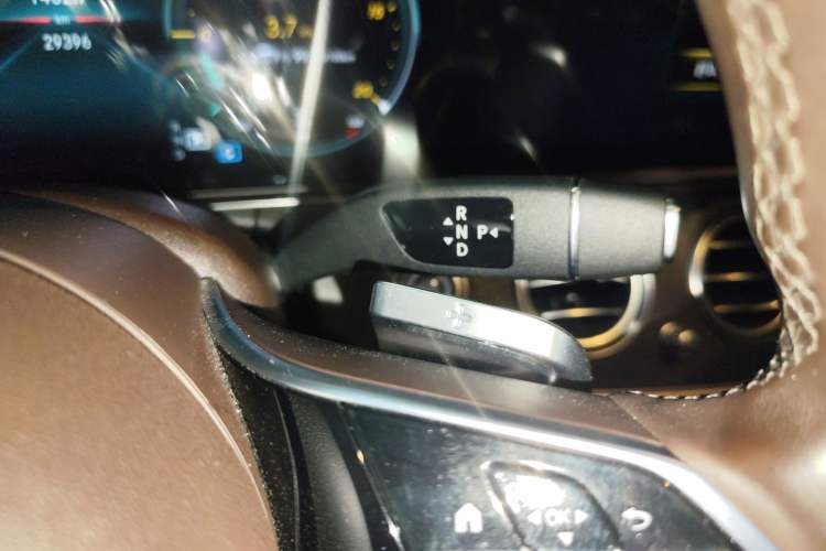 Used Mercedes-Benz E-Class 2022 Second Facelift E 300 L Fashion Edition
