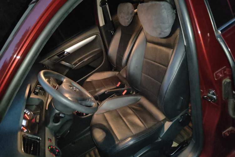 Used Volkswagen Gran Lavida 2014 1.6L Automatic Sport Edition
