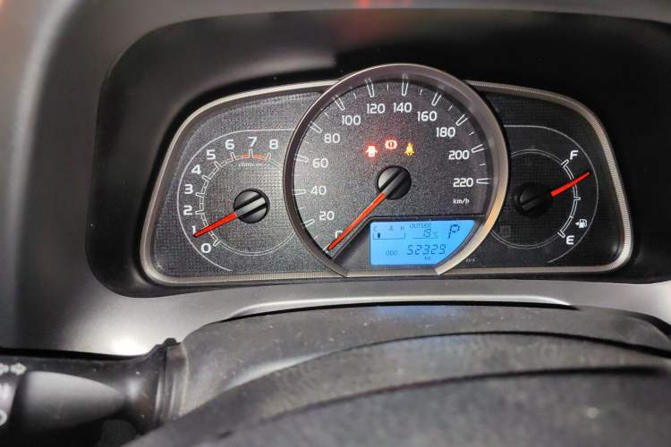 Used Toyota RAV4 2016 2.0L CVT Two-Wheel Drive Fashion Edition China V Standard Instrument Cluster