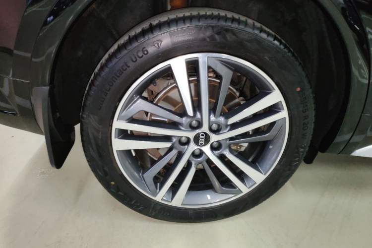 Used Audi Q5L 2025 quattro 45th Anniversary Edition 40 TFSI Sporty and Dynamic Model
