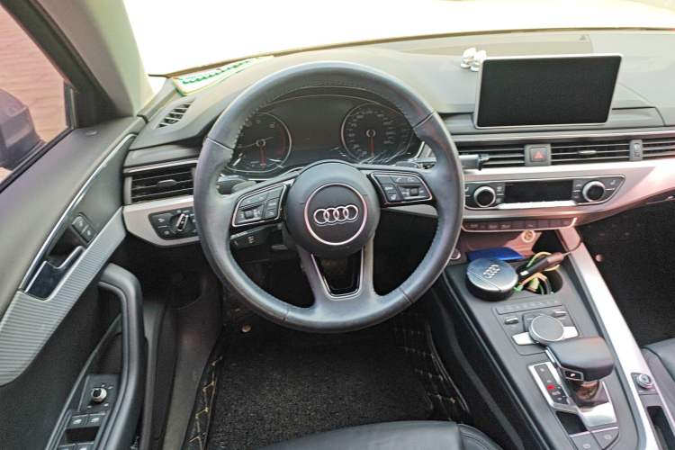 Used Audi A4L 2017 Plus 40 TFSI Fashion Model