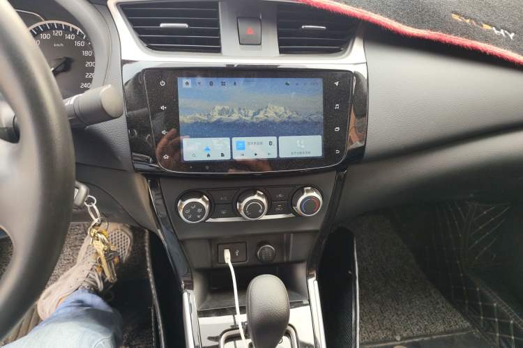 Used Nissan Sylphy 2021 Classic 1.6XL CVT Luxury Edition Audio And AC Panel