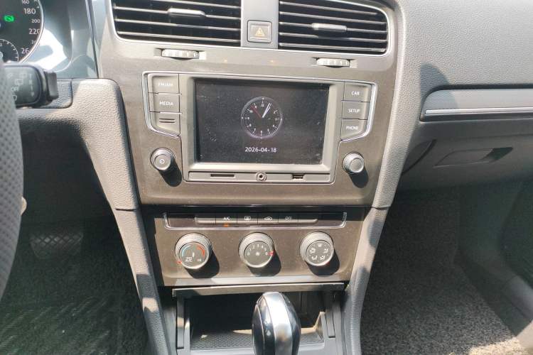 Used Volkswagen Golf 2017 1.6L Automatic Comfort Million-Vehicle Anniversary Edition