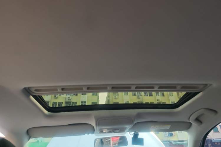 Used Volkswagen Bora 2016 1.6L Manual Comfort Model Headliner